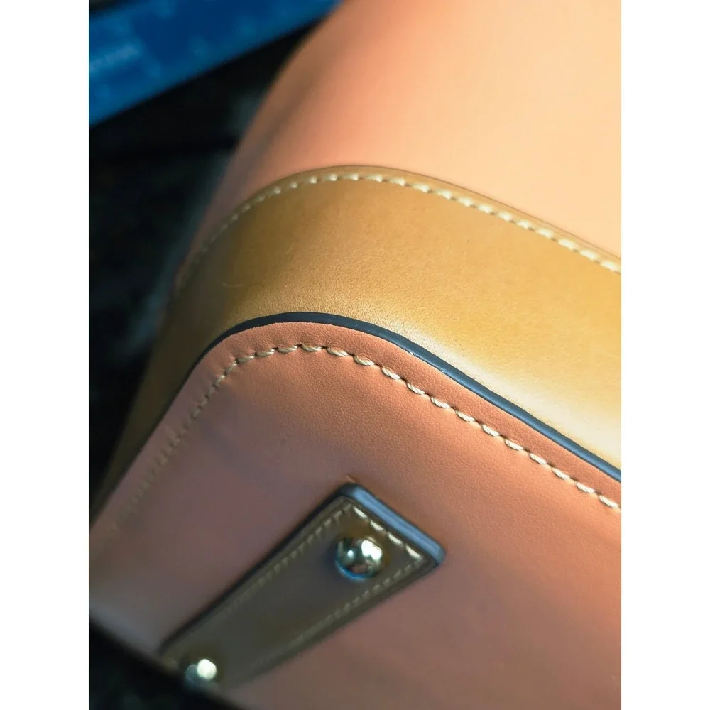 Dooney & Bourke Perry Satchel Large Apricot Wexford Leather Crossbody Bag New